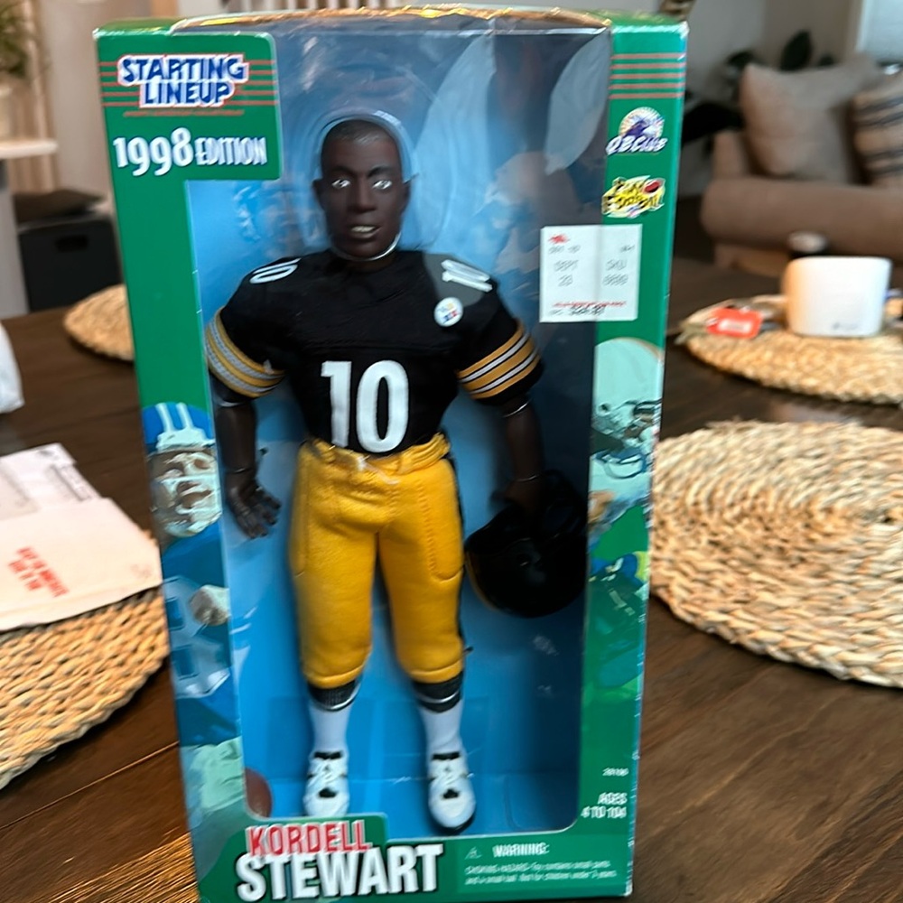 Steelers vintage figure, 1998 Starting Lineup large figure of Kordell Stewart